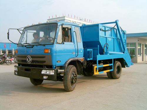 東風153/10噸擺臂式垃圾車